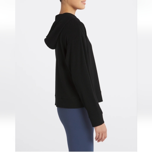 We Wandar - Taylor Boxy Brushed Ribbed Black Hoodie - Picture 4 of 6